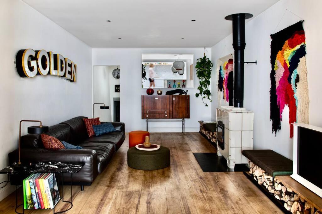 Large Townhouse Just 2 Minutes From The Sea/i360! Hébergement de vacances *